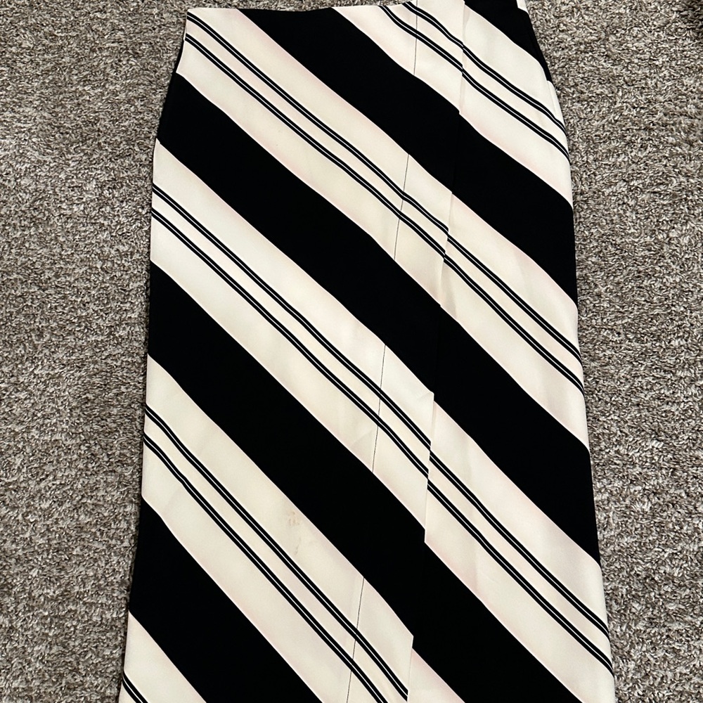 Zara Striped Black & White pencil Skirt